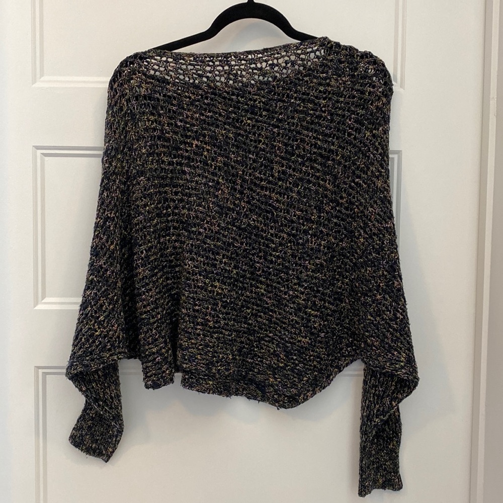 FREE PEOPLE — Navy Multicolor Cropped Sweater